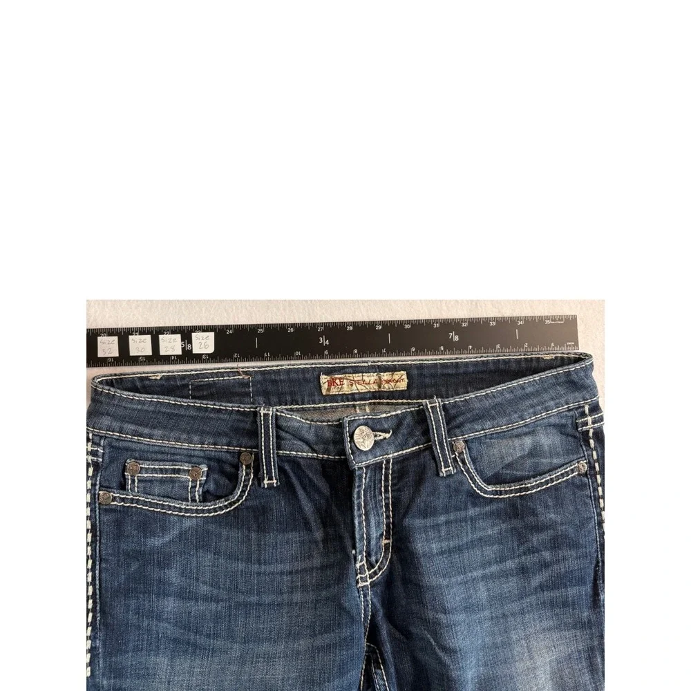 BKE Buckle Stella Straight Jeans Womens 29x35.5 (33x35)‎ Blue Whiskering Denim